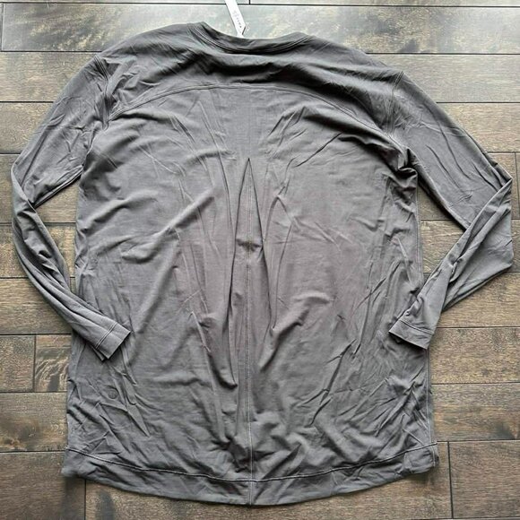 Lululemon Modal Pleated Back Long Sleeve Shirt - Picture 4 of 5